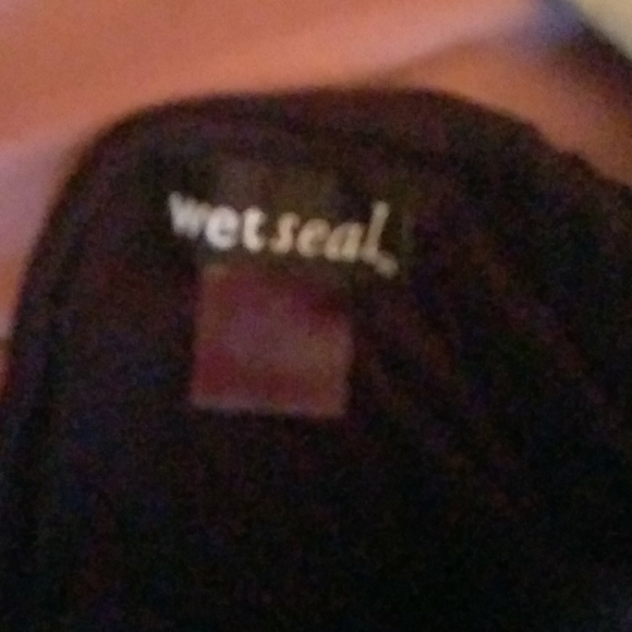 Wet seal shirt - Picture 2 of 2